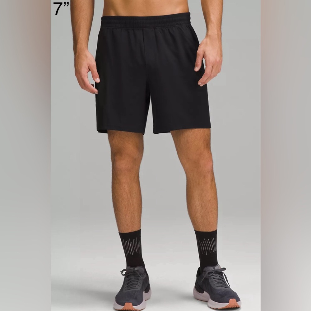 🆕Lululemon🍋 Pace Breaker Linerless Short 7" Colour Black Sz Small